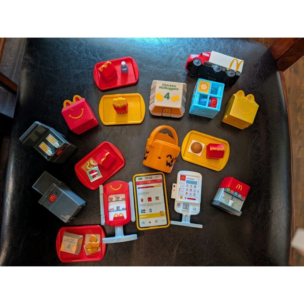 17 Piece Set McDONALD'S Lil Mcdonalds Miniature Restaurant Kids HAPPY MEAL TOY